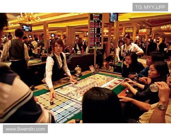 澳门发牌荷官的工资水平及职业前景分析